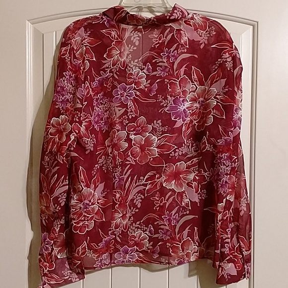 Croft & barrow semi sheer long sleeve top - Picture 3 of 6